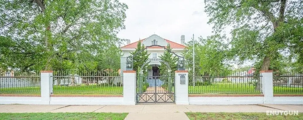 Hacienda Amor de Roswell - Öne Çıkan Resim