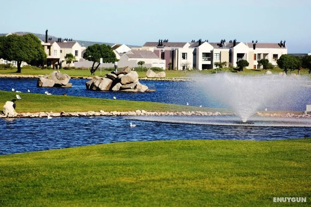 Hacker's Haven Langebaan - Golf