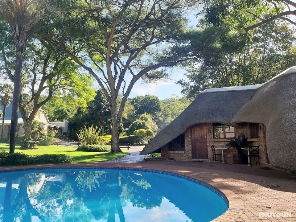 Haggards Bed and Breakfast - Havuz