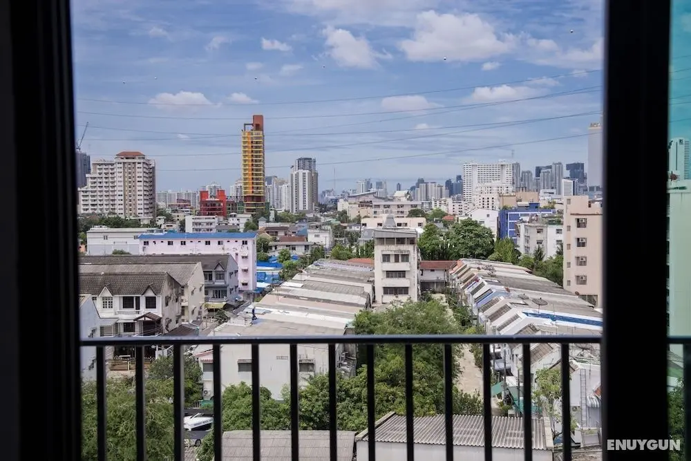 Hallton Hotel Bangkok - Oda Manzaraları