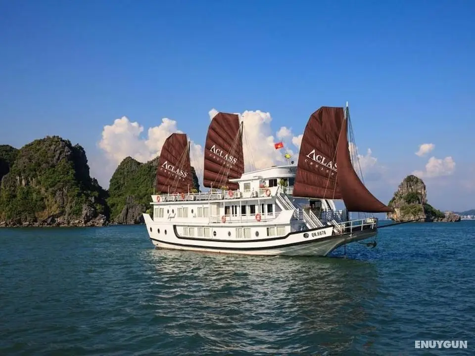 Halong Bay Overnight Cruise - Öne Çıkan Resim
