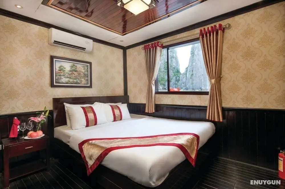 Halong Moonlight Cruises - Öne Çıkan Resim