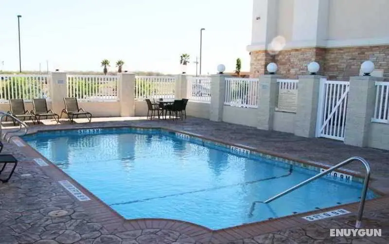 Hampton Inn Alice - Genel