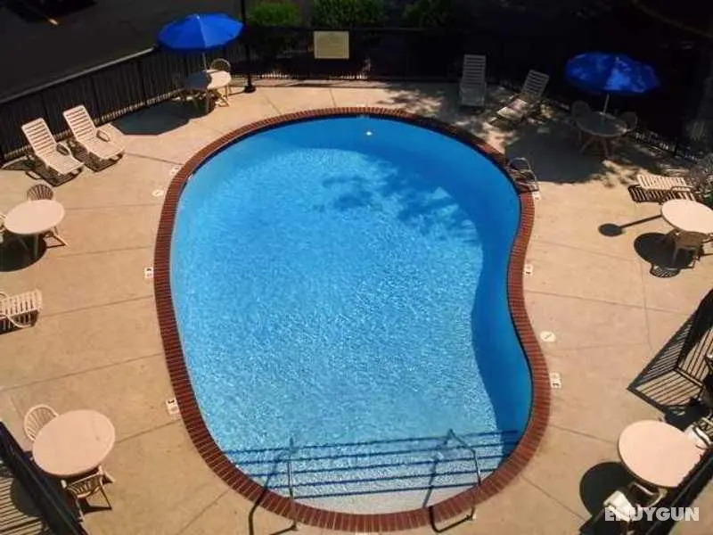 Hampton Inn Des Moines Airport - Genel