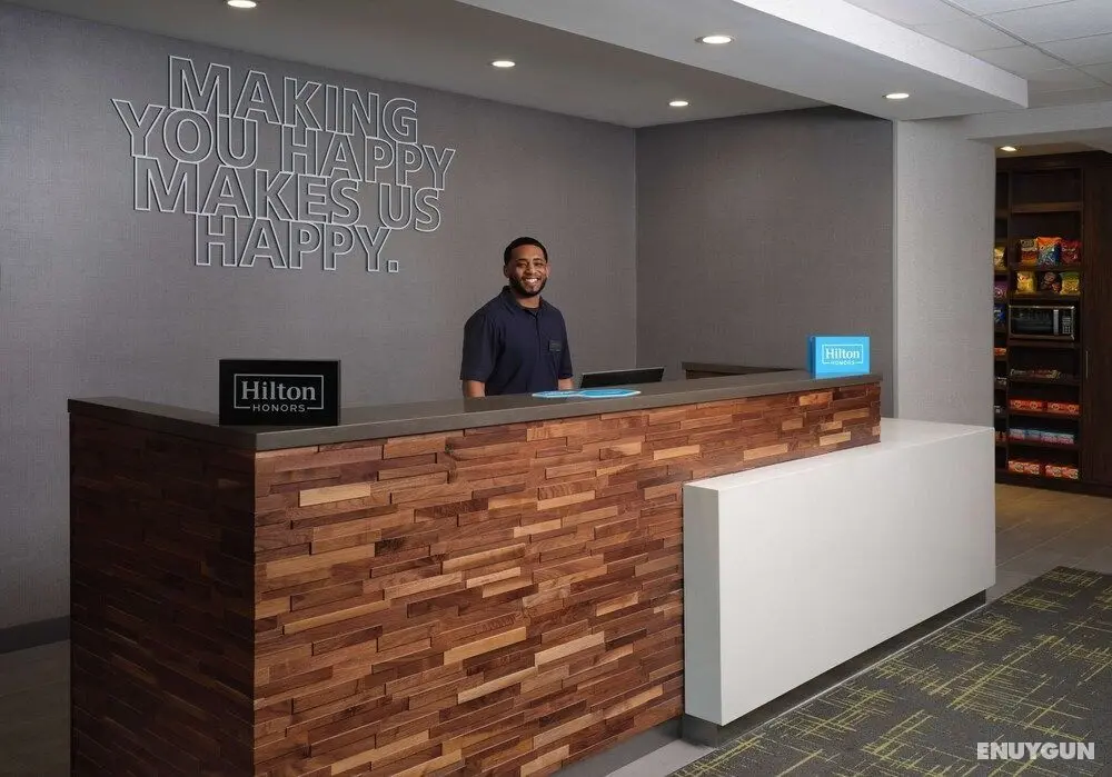 Hampton Inn Pinellas Park St. Petersburg, FL - Lobi