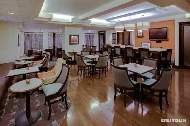 Hampton Inn Richmond-West - Genel