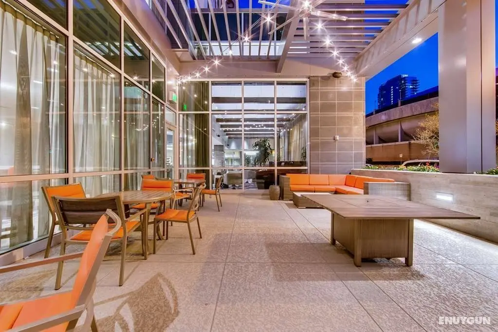 Hampton Inn & Suites Fort Worth Downtown - Genel