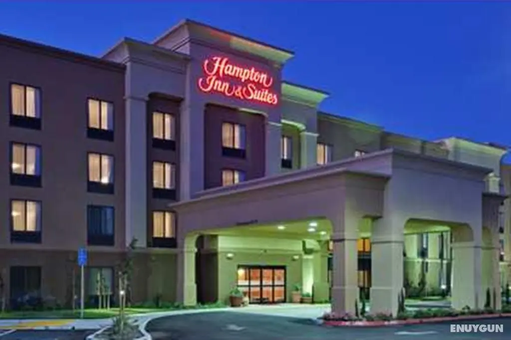 Hampton Inn & Suites Fresno-Northwest, CA - Genel