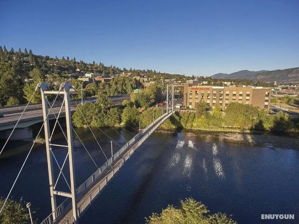 Hampton Inn and Suites Hood River, OR - Genel
