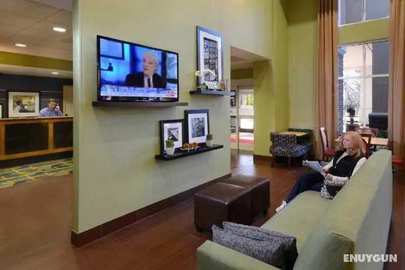 Hampton Inn & Suites Huntersville - Genel