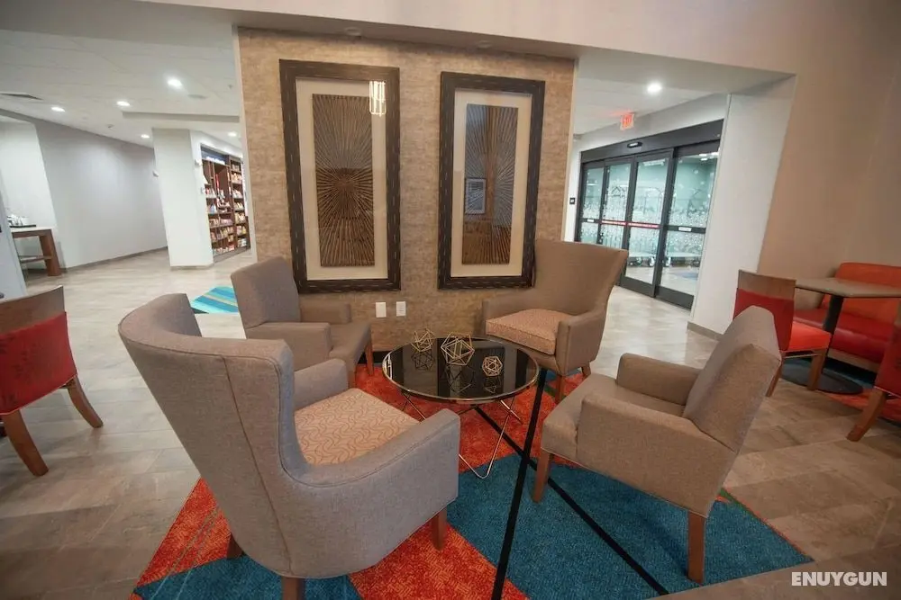 Hampton Inn & Suites Oklahoma City/Quail Springs - Lobi