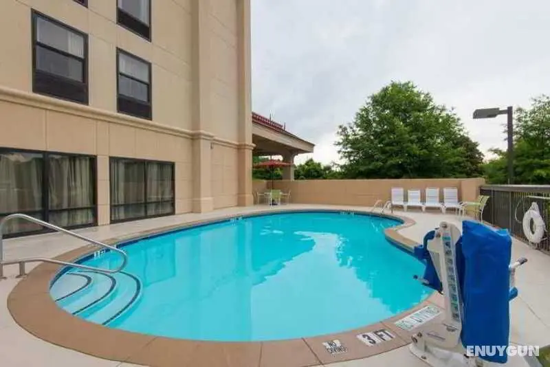 Hampton Inn Wilkesboro - Genel