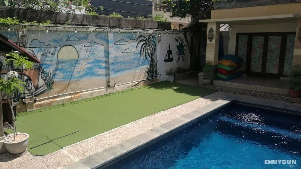 Hang Five Canggu Hostel - Dış Mekanlar