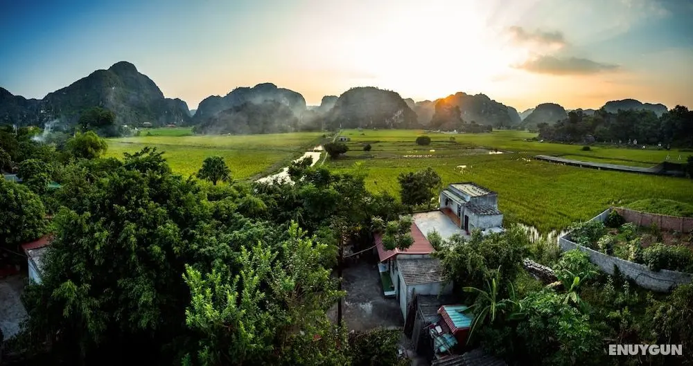 Hang Mua Central Homestay - Dış Mekan