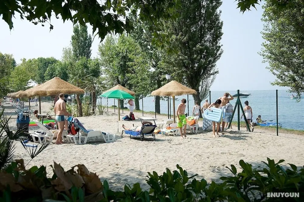 Happy Camp in Camping Cisano San Vito - Plaj