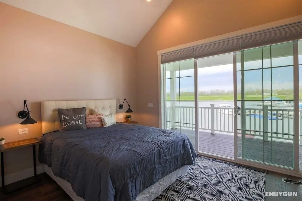Harbor Master Villa #230 - Oda