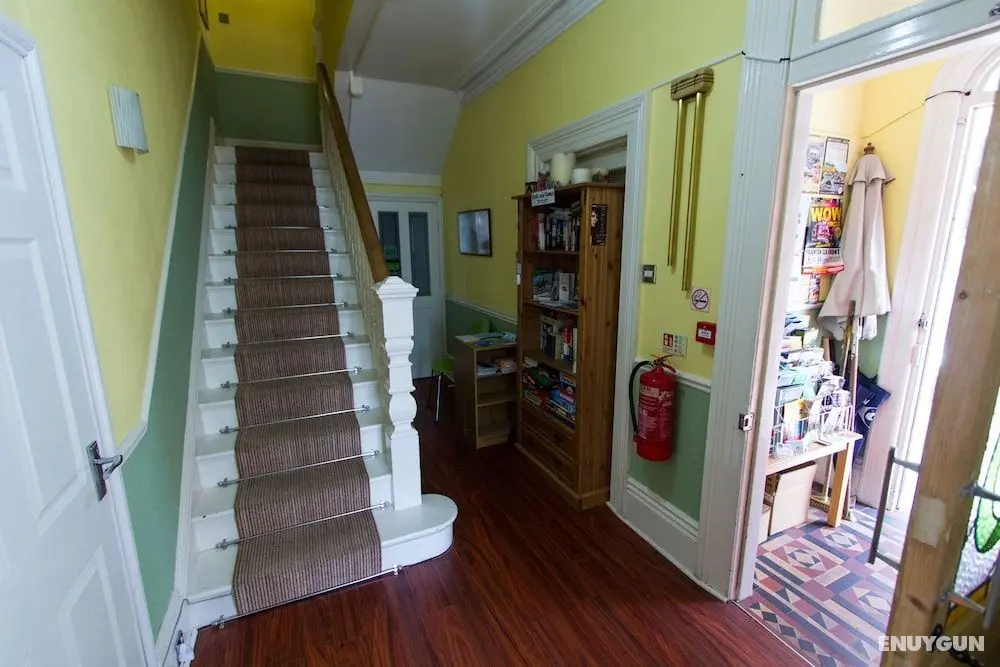 Harbour Heights Guest House - Lobi
