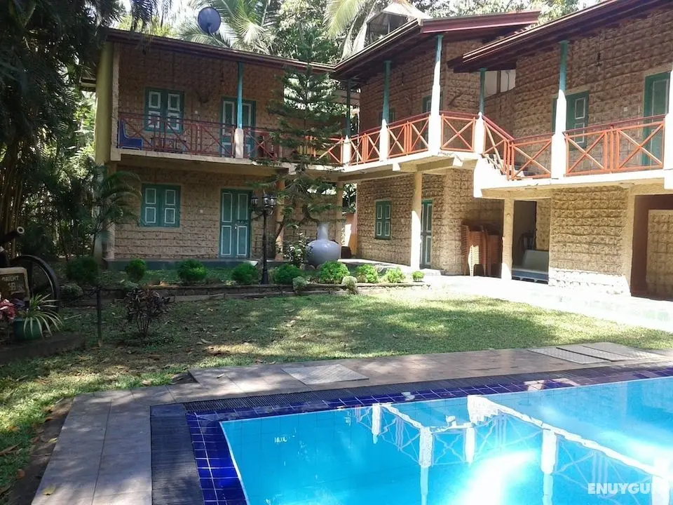 Hareesha Holiday Resort - Havuz