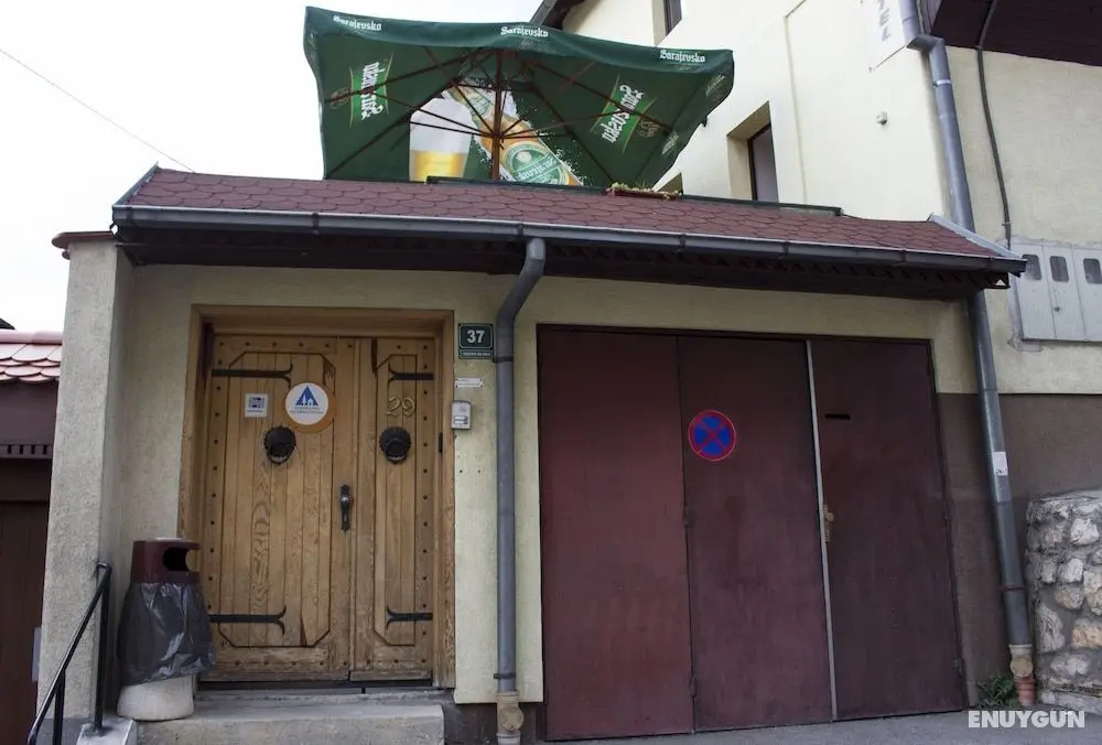 Haris Youth Hostel - Dış Mekan