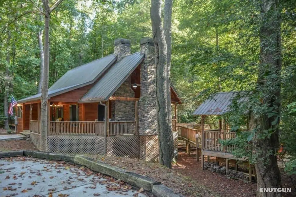 Harleys River Retreat - Charming Cabin in Coosawattee River Resort Hot tub - Oda