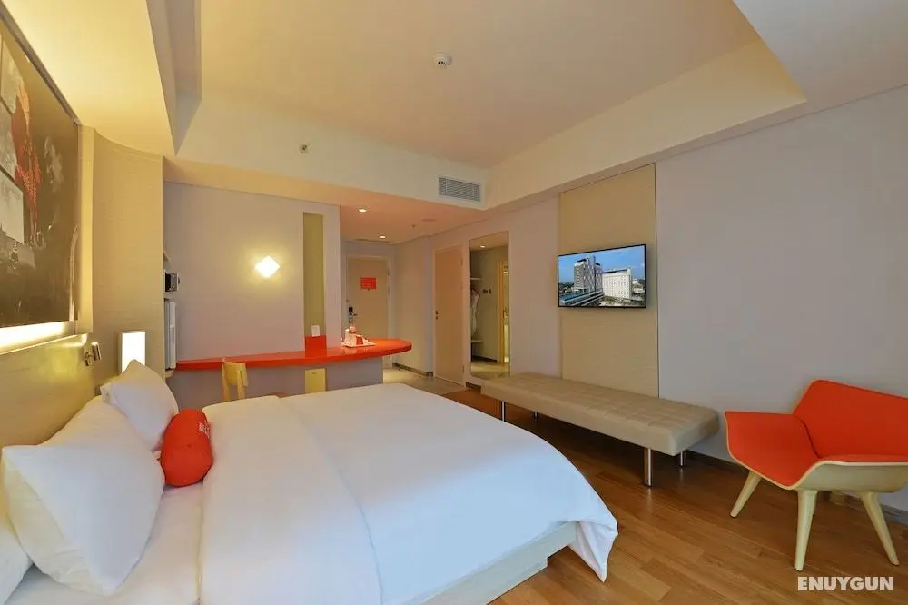 Harris Hotel & Conventions Solo - Oda