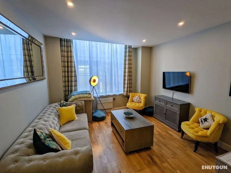 Heart of the City - Stylish Modern Apartment - Öne Çıkan Resim