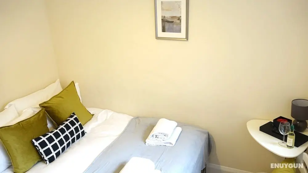 Heathrow Ensuites Rooms - Öne Çıkan Resim