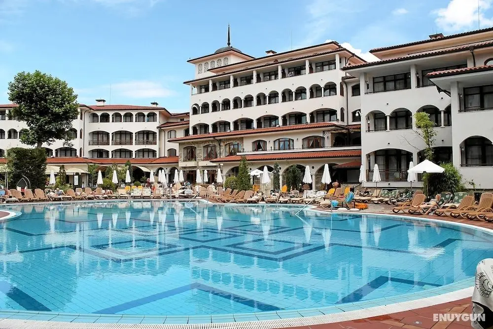 Helena Park - Ultra All inclusive - Öne Çıkan Resim