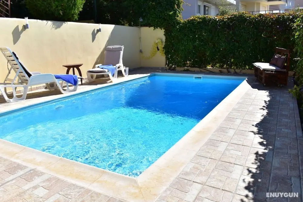 Helen's Villa - Öne Çıkan Resim