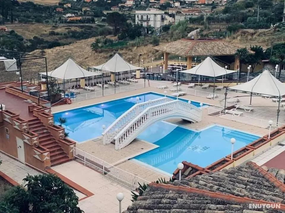 Helios Hotel - Havuz