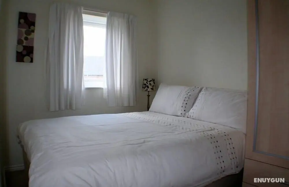 Hemel Short Stay - Öne Çıkan Resim