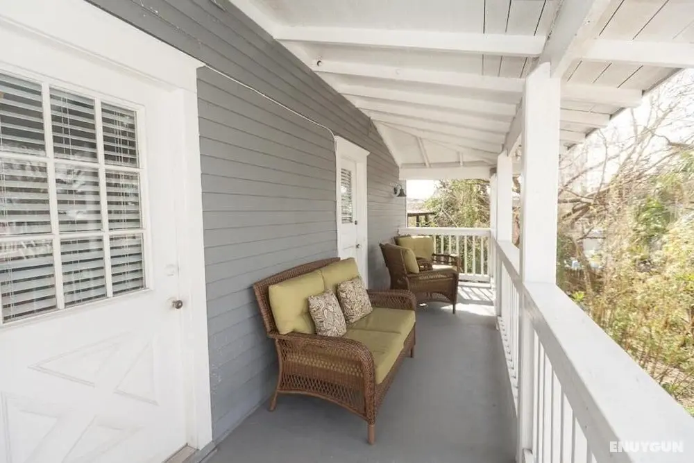 Hemingway House Bed and Breakfast - Oda Düzeni