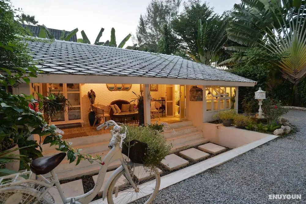 The Hen Hua Hin Private Beach Villa - Öne Çıkan Resim