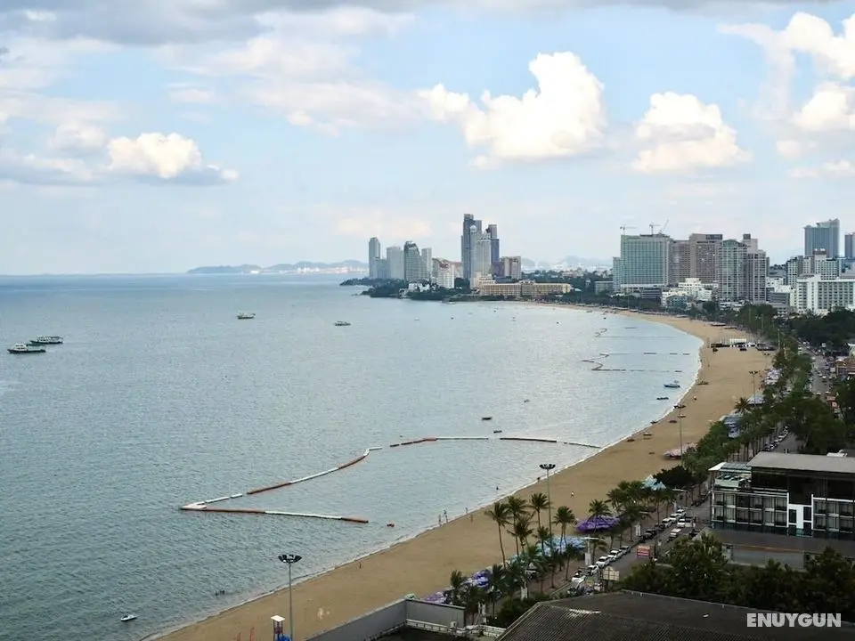 Hermann Hotel Pattaya - Oda Manzaraları