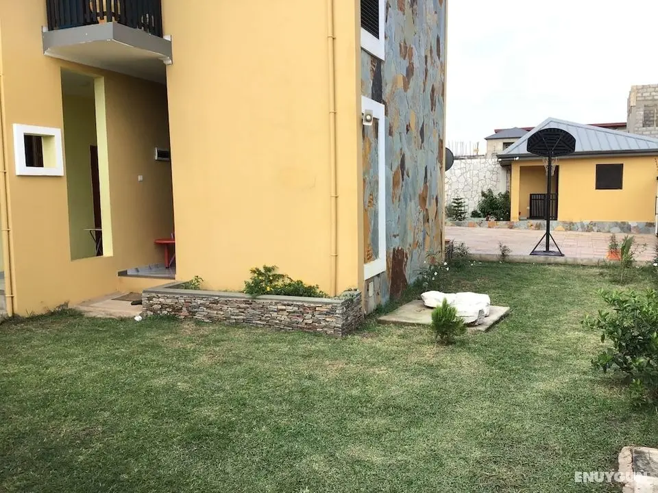 Hidden Gem In Oyibi New 2 Luxury Bedroom Apartment - Dış Mekan
