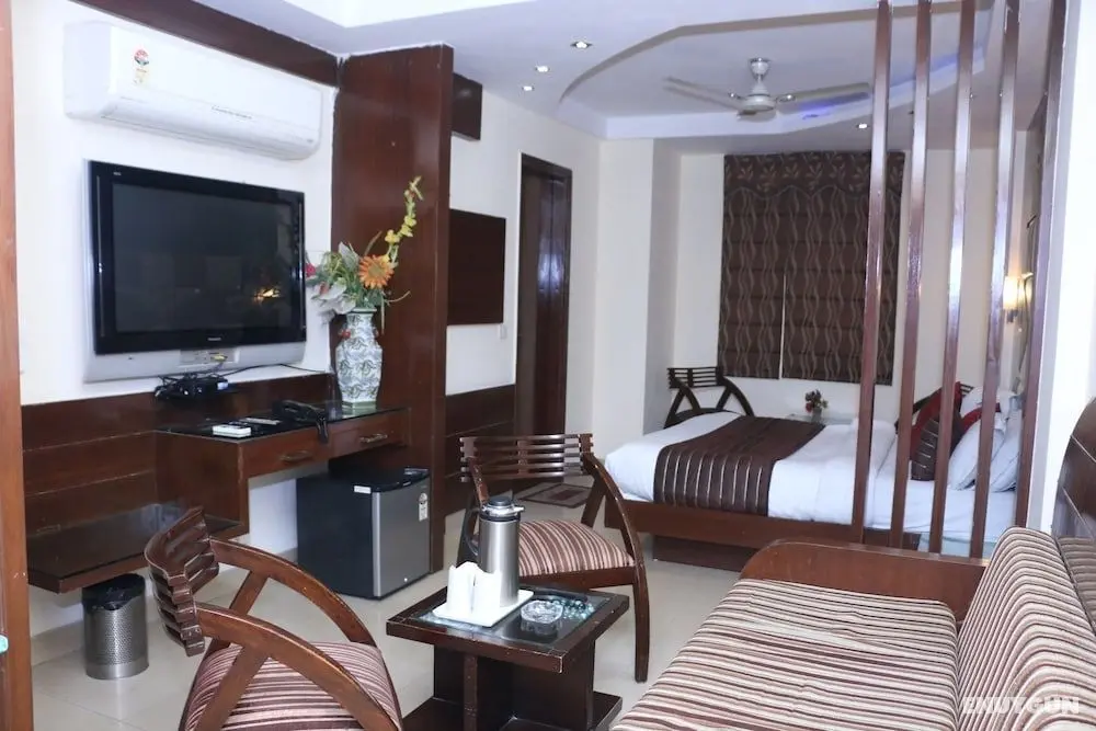 Hotel High 5 Land - Öne Çıkan Resim