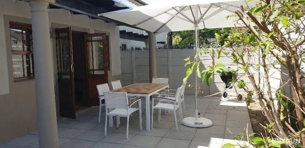 High Grove Cottage - Öne Çıkan Resim