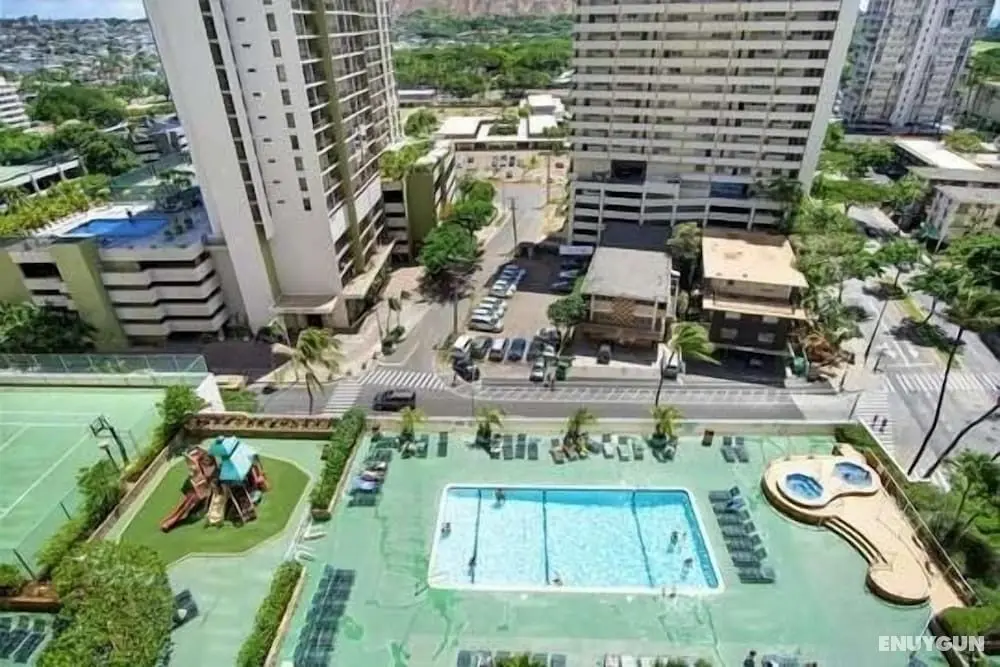 High Level Waikiki Condo - Enjoy Ocean Views From Your Private Lanai! by Redawning - Havuz