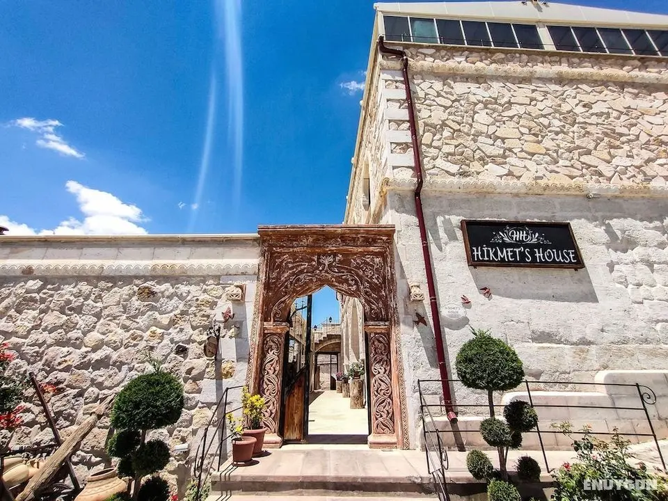 Hikmet's House - Öne Çıkan Resim