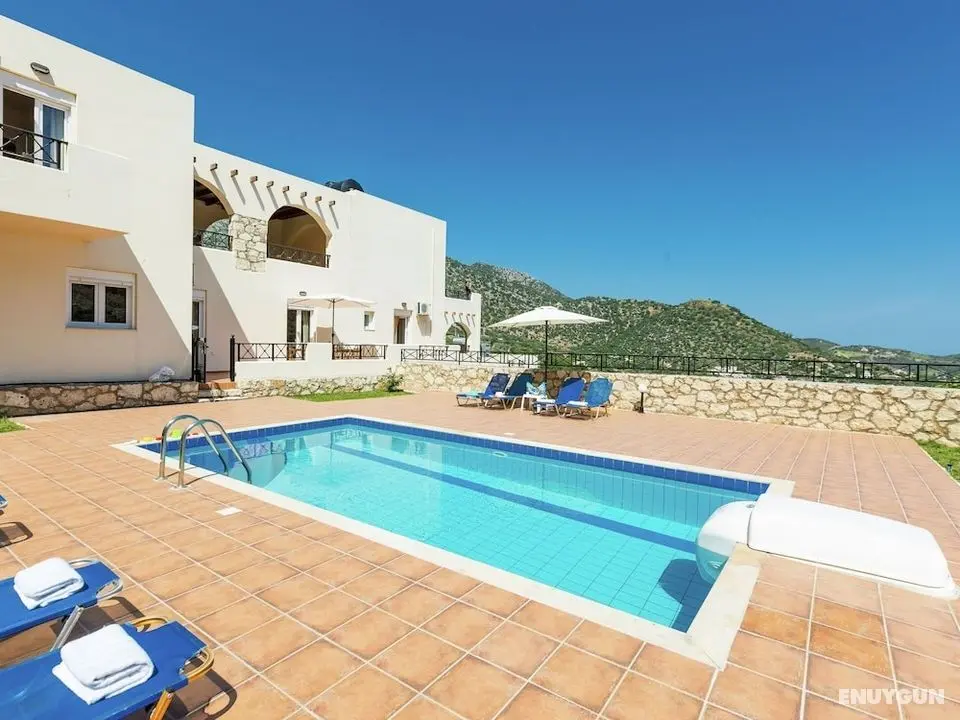Villa on Hillside, Private Pool, Fantastic Views to bay of Bali and Mountains - Öne Çıkan Resim