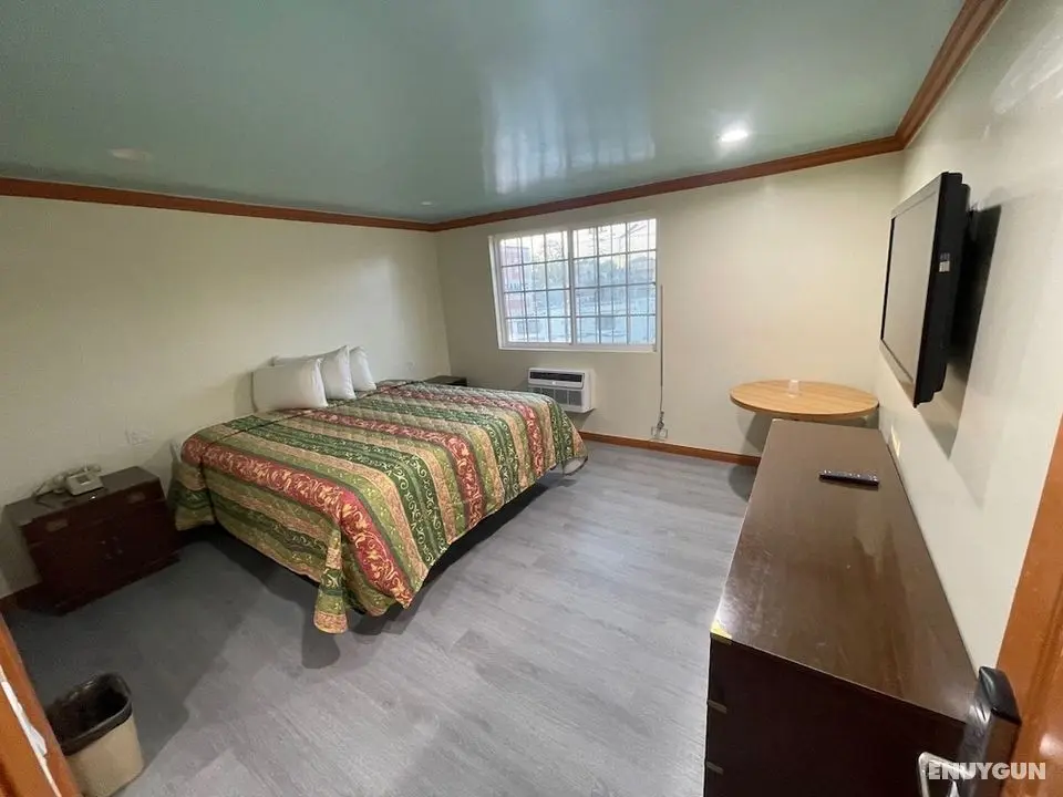 Hilltop Motor Inn - Oda