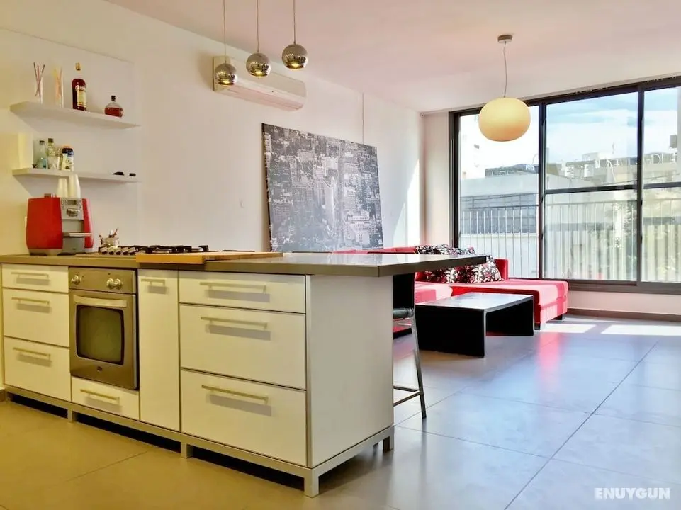 Hilton Beach Stunning Designer 2BR APT - Öne Çıkan Resim