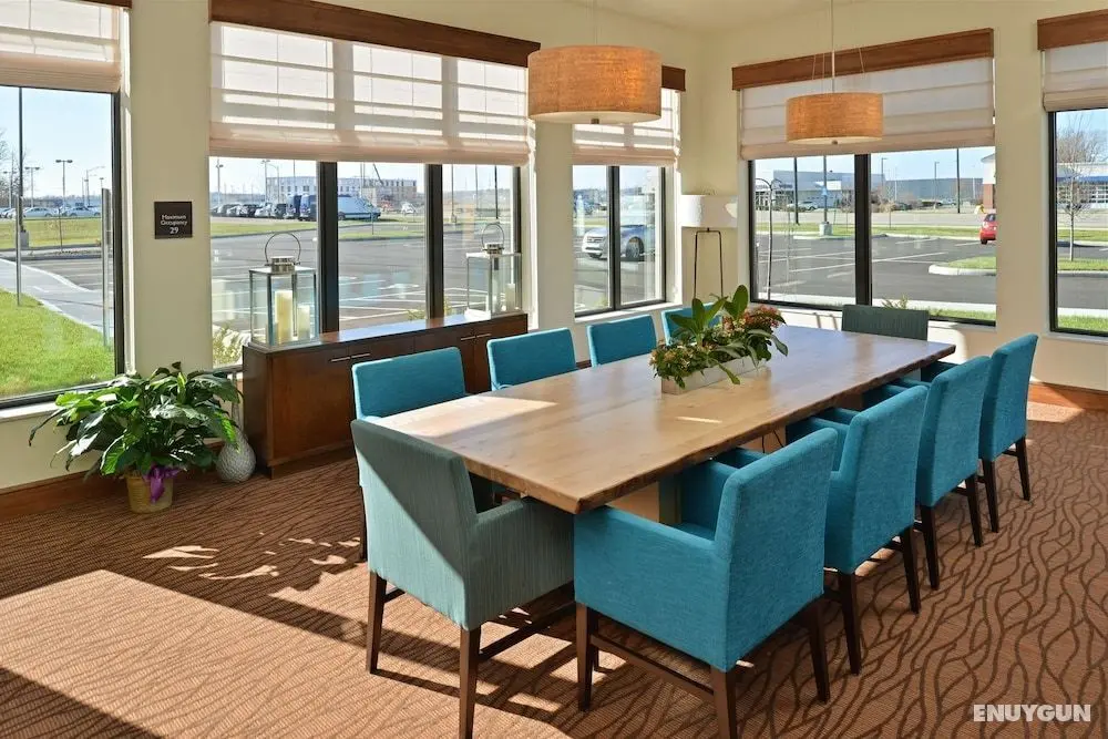 Hilton Garden Inn Cincinnati/West Chester - Lobi