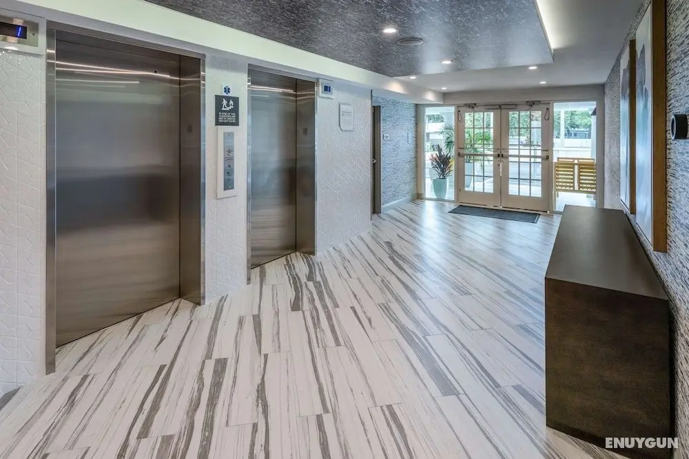 Hilton Garden Inn St. Augustine Historic District - Lobi