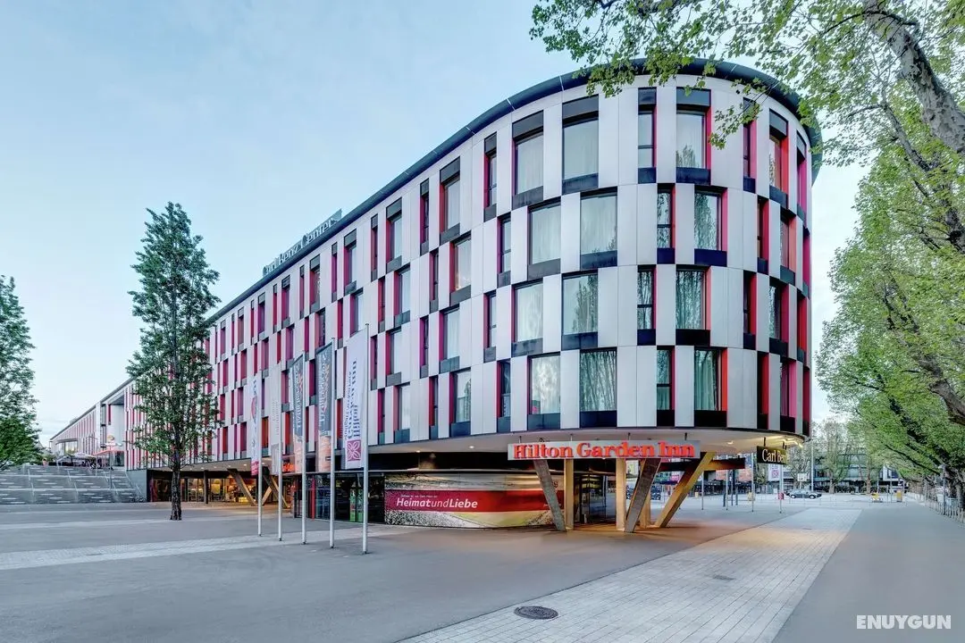 Hilton Garden Inn Stuttgart NeckarPark - Dış Mekan