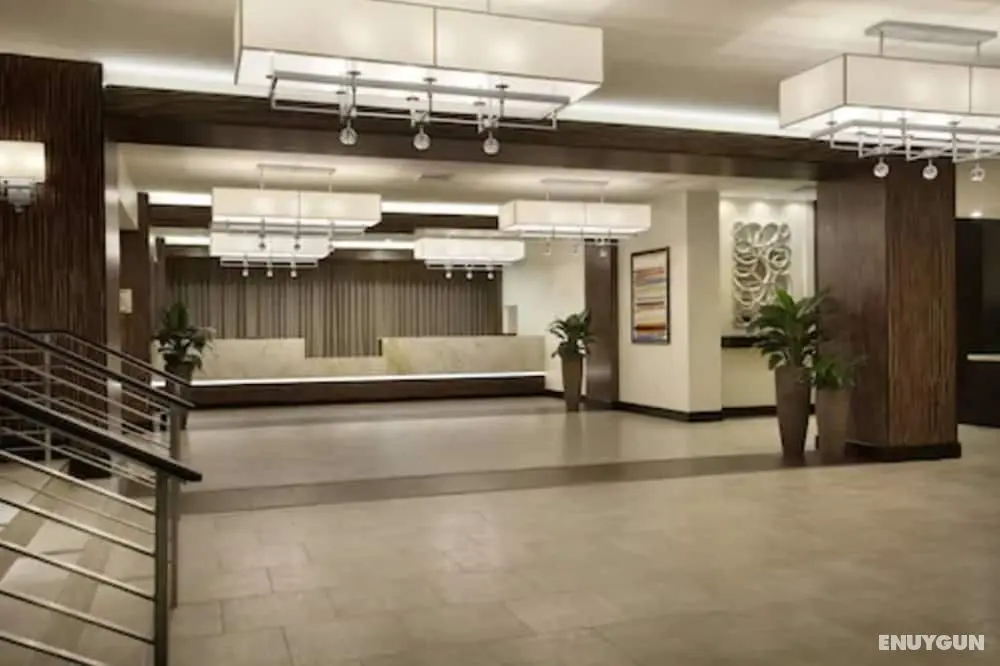 Hilton New York JFK Airport - Lobi