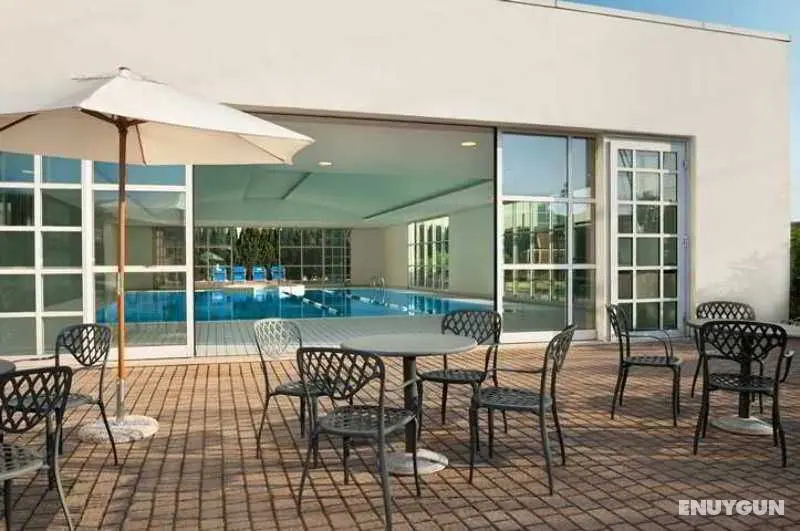 Hilton Rome Airport - Havuz