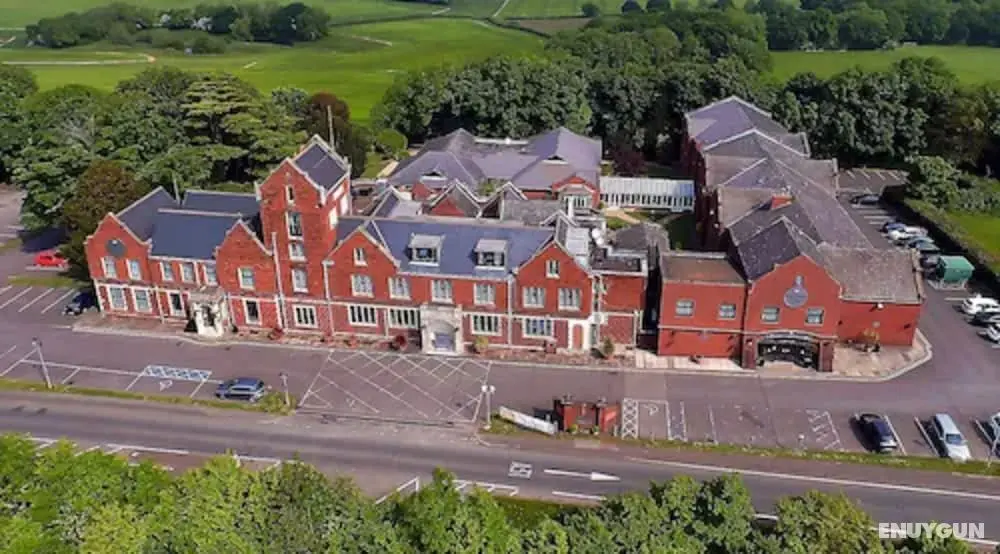 The Hog's Back Hotel & Spa Farnham - Öne Çıkan Resim
