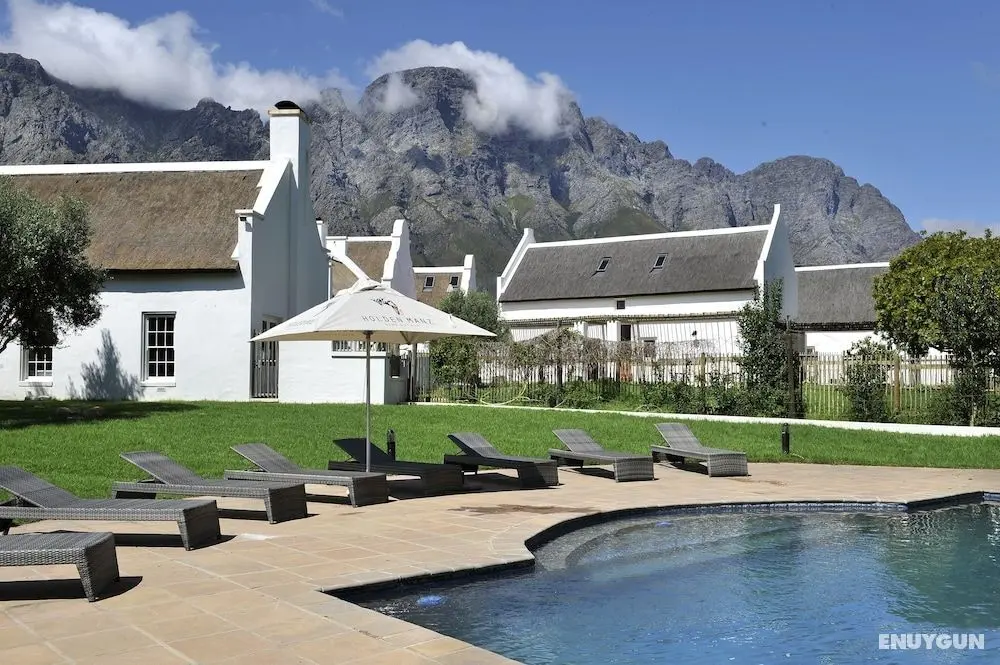 Holden Manz Country House - Havuz