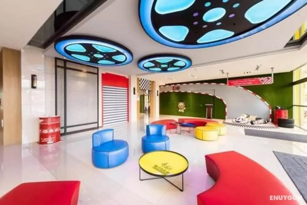 Holiday Garden Hotel Kaohsiung Taroko Park - Lobi